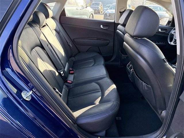 Used 2017 Kia Optima EX w/ Premium Package image 8