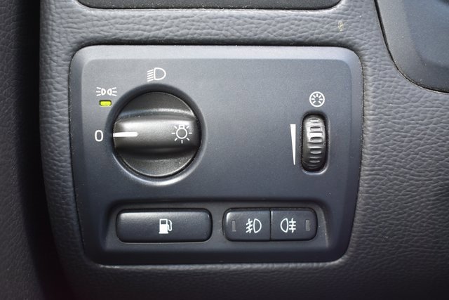 Used 2006 Volvo XC70 2.5T image 17