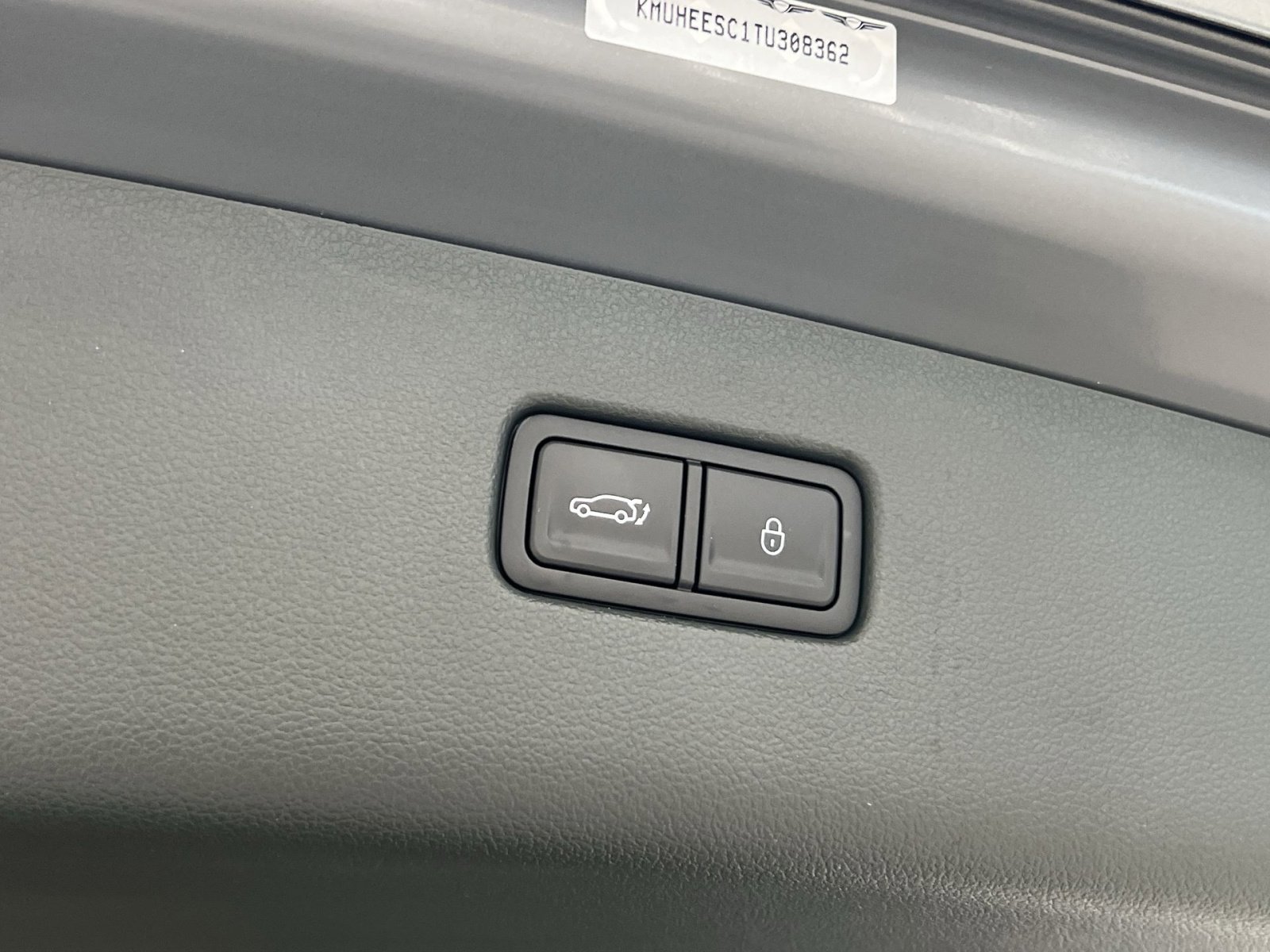 Used 2026 Genesis GV80 3.5T Prestige image 24