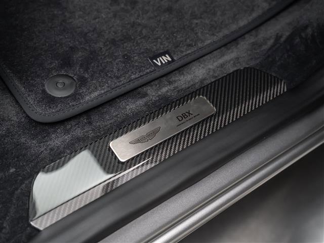 New 2026 Aston Martin DBX 707 image 21