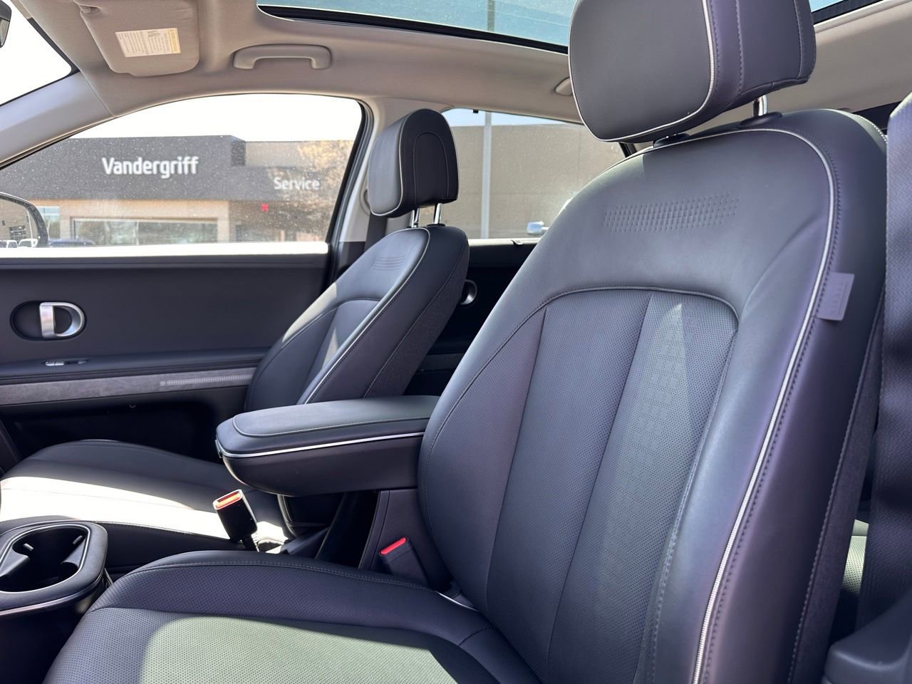 Used 2024 Hyundai Ioniq 5 Limited image 20