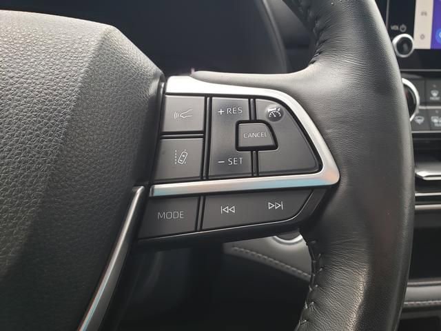 Used 2023 Toyota Highlander LE image 16