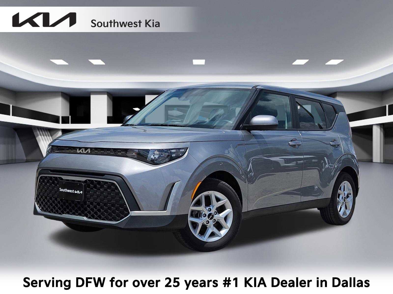 Certified 2025 Kia Soul LX FWD image 1