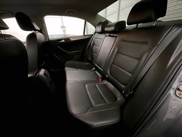 Used 2018 Volkswagen Jetta Wolfsburg Edition FWD image 25