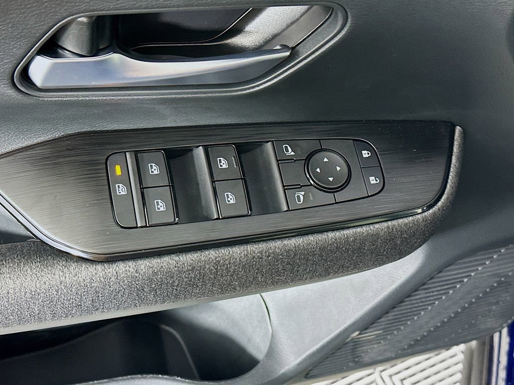 New 2026 Nissan Kicks SV w/ SV Premium Package image 23