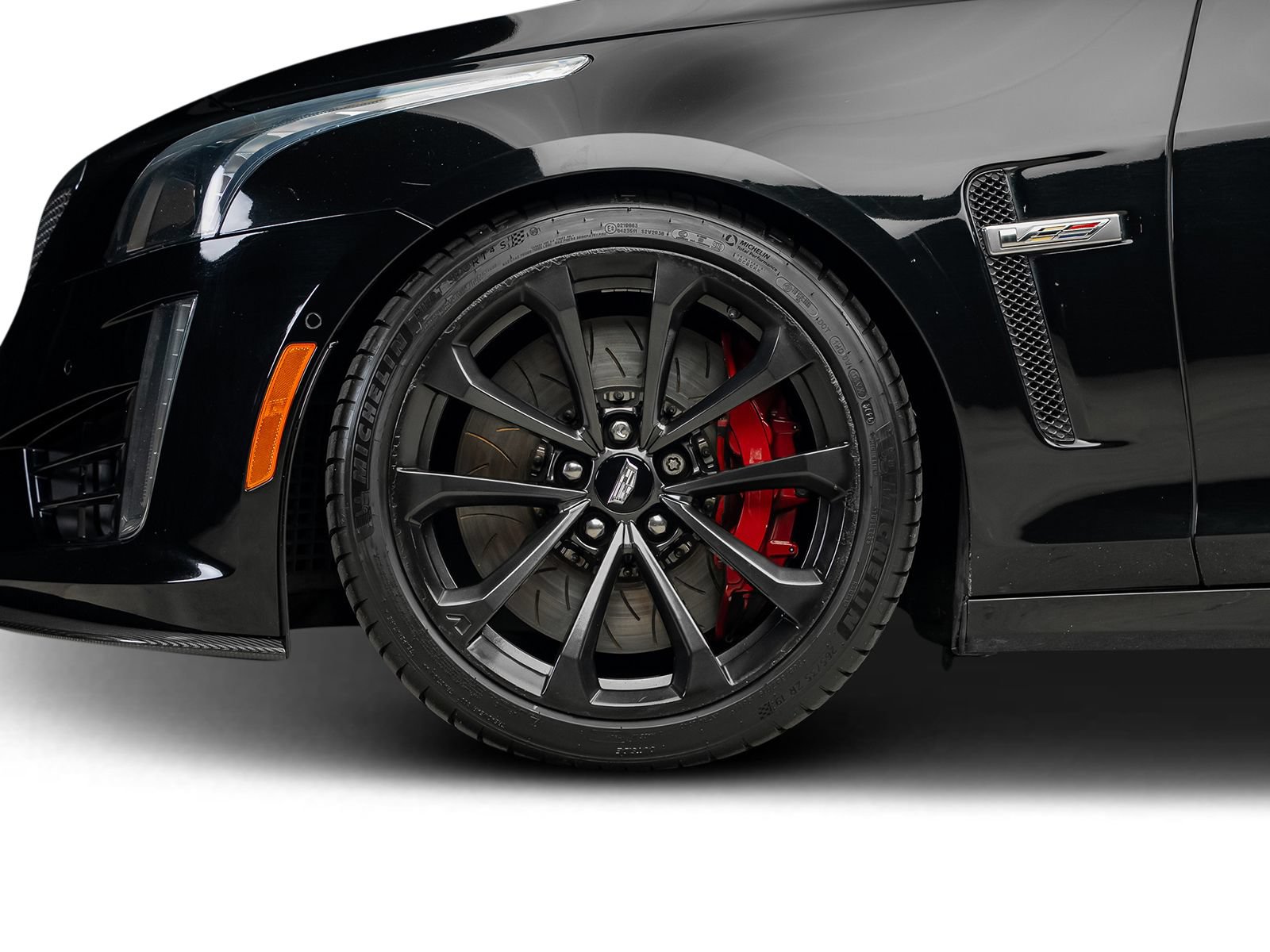 Used 2018 Cadillac CTS V w/ Carbon Fiber Package RWD image 23