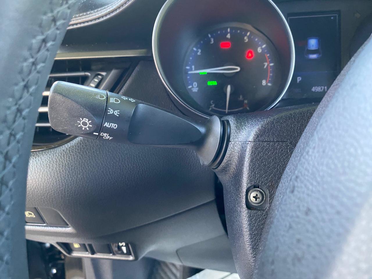 Used 2018 Toyota C-HR XLE FWD image 62