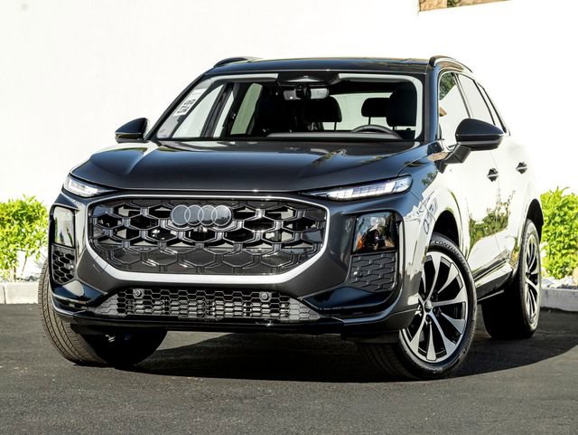 New 2026 Audi Q3 quattro 2.0T AWD/4WD image 1