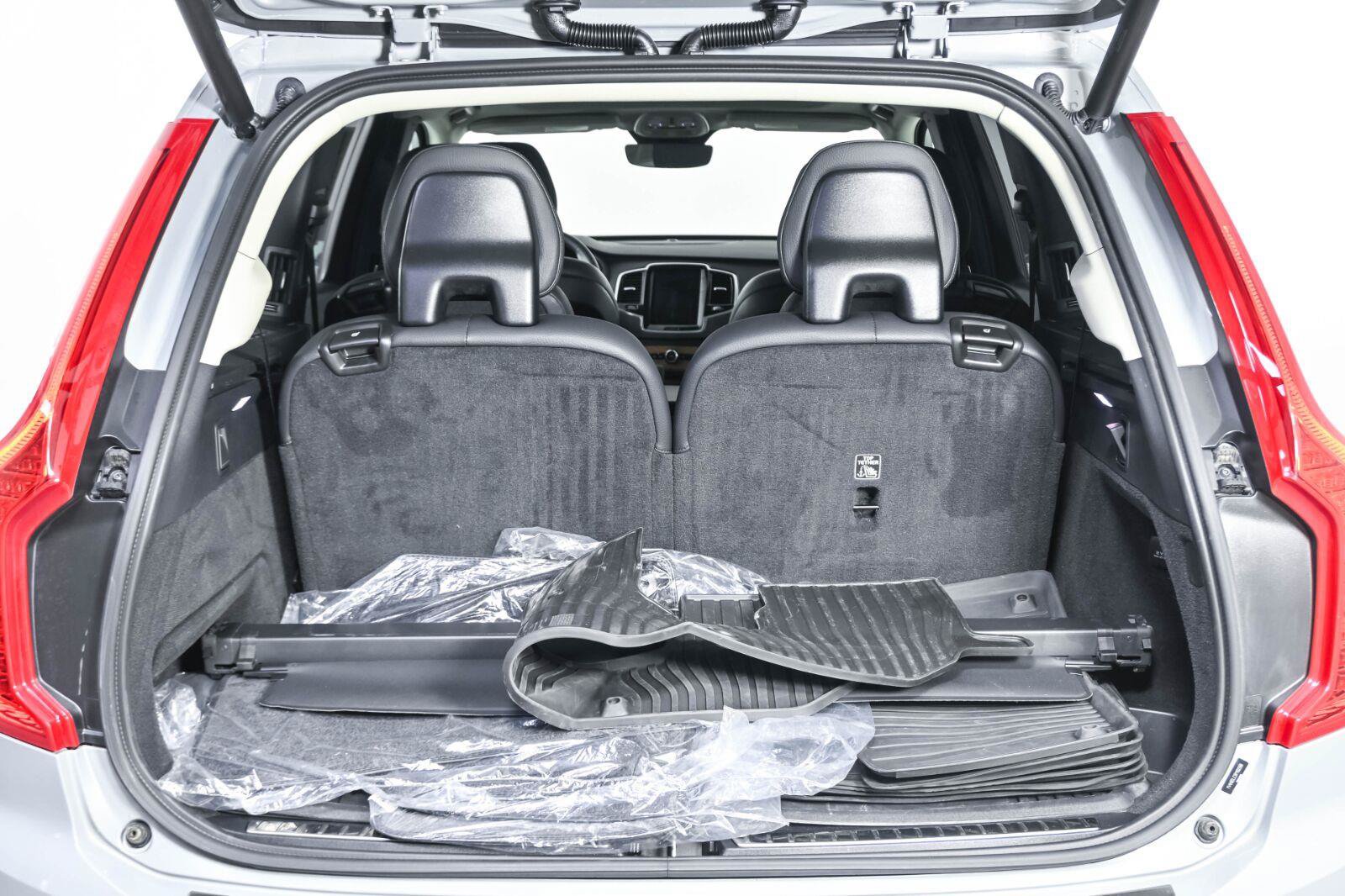 Certified 2024 Volvo XC90 T8 Plus w/ Protection Package Premier AWD/4WD image 30