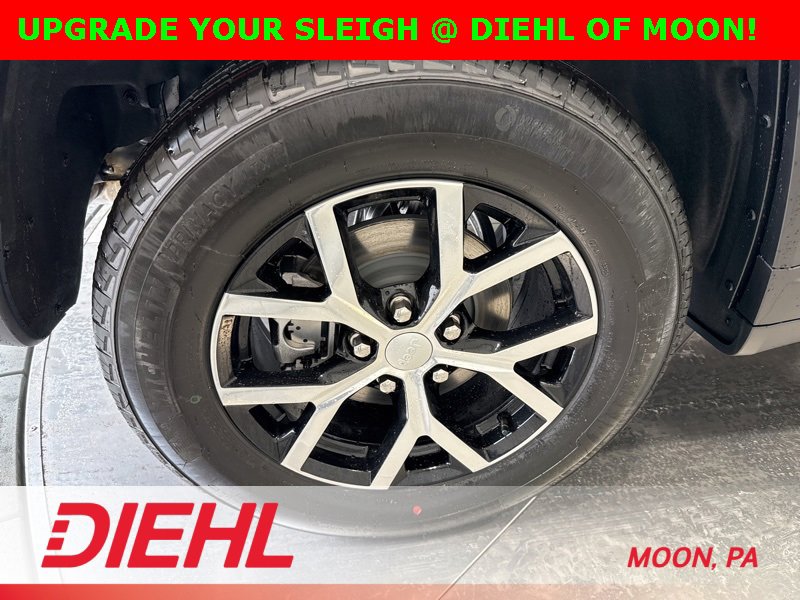 New 2025 Jeep Grand Cherokee Limited w/ Trailer Tow Package image 8