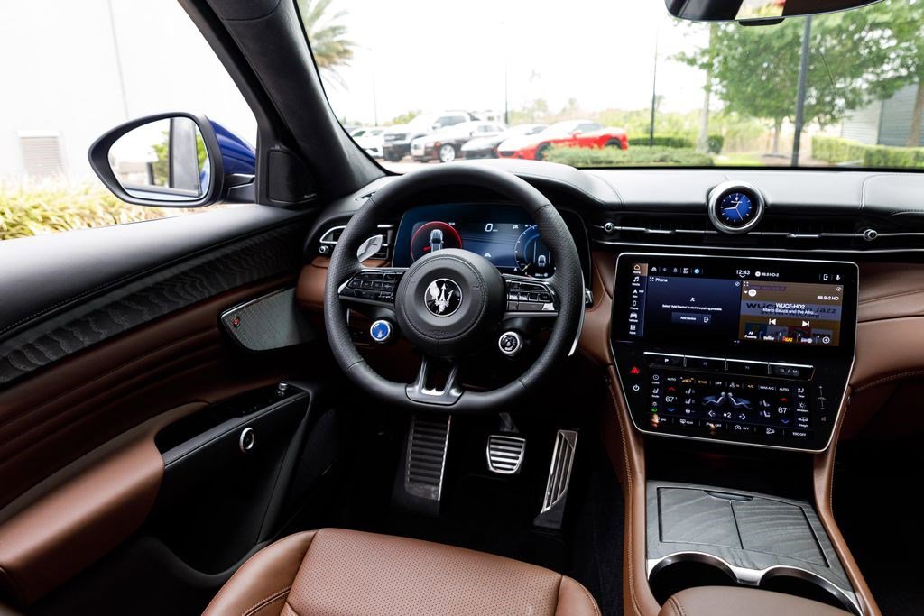 New 2026 Maserati Grecale Modena image 18