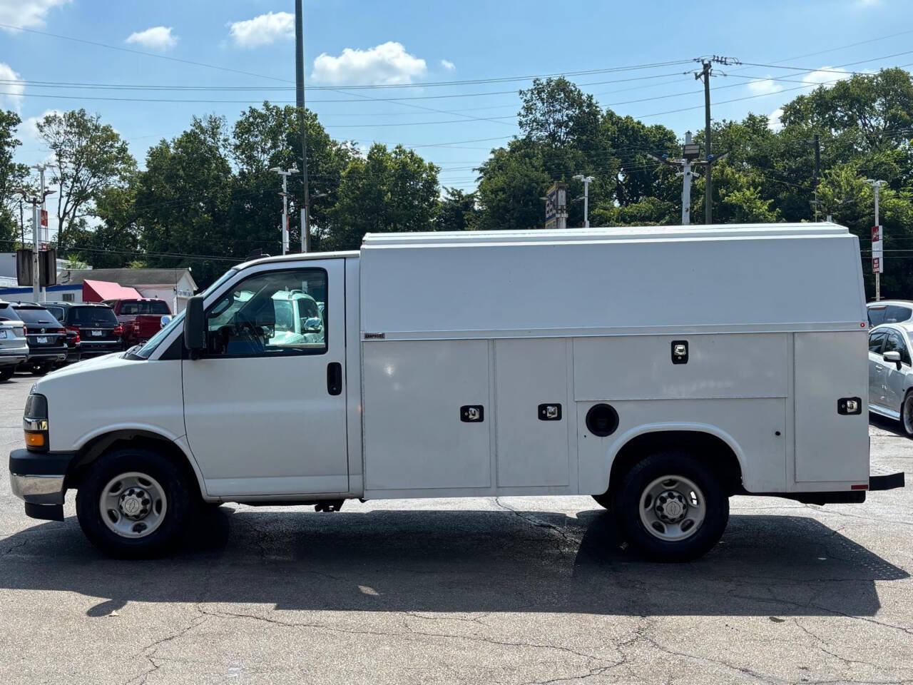 Used 2019 Chevrolet Express 3500 w/ Power Convenience Package RWD image 5