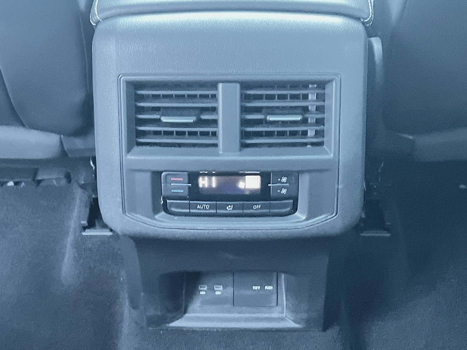 Used 2022 Volkswagen Atlas SEL image 23