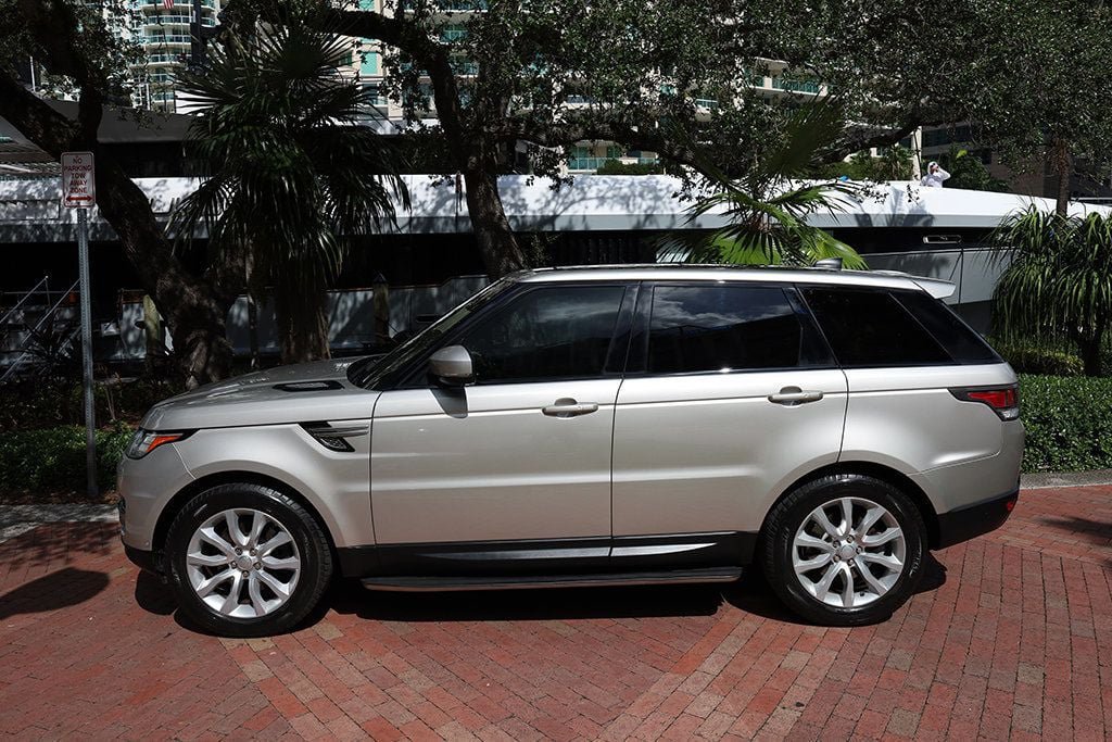Used 2017 Land Rover Range Rover Sport HSE AWD/4WD image 26