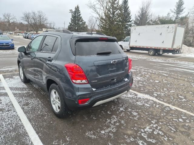 Used 2021 Chevrolet Trax LT w/ Driver Confidence Package image 9