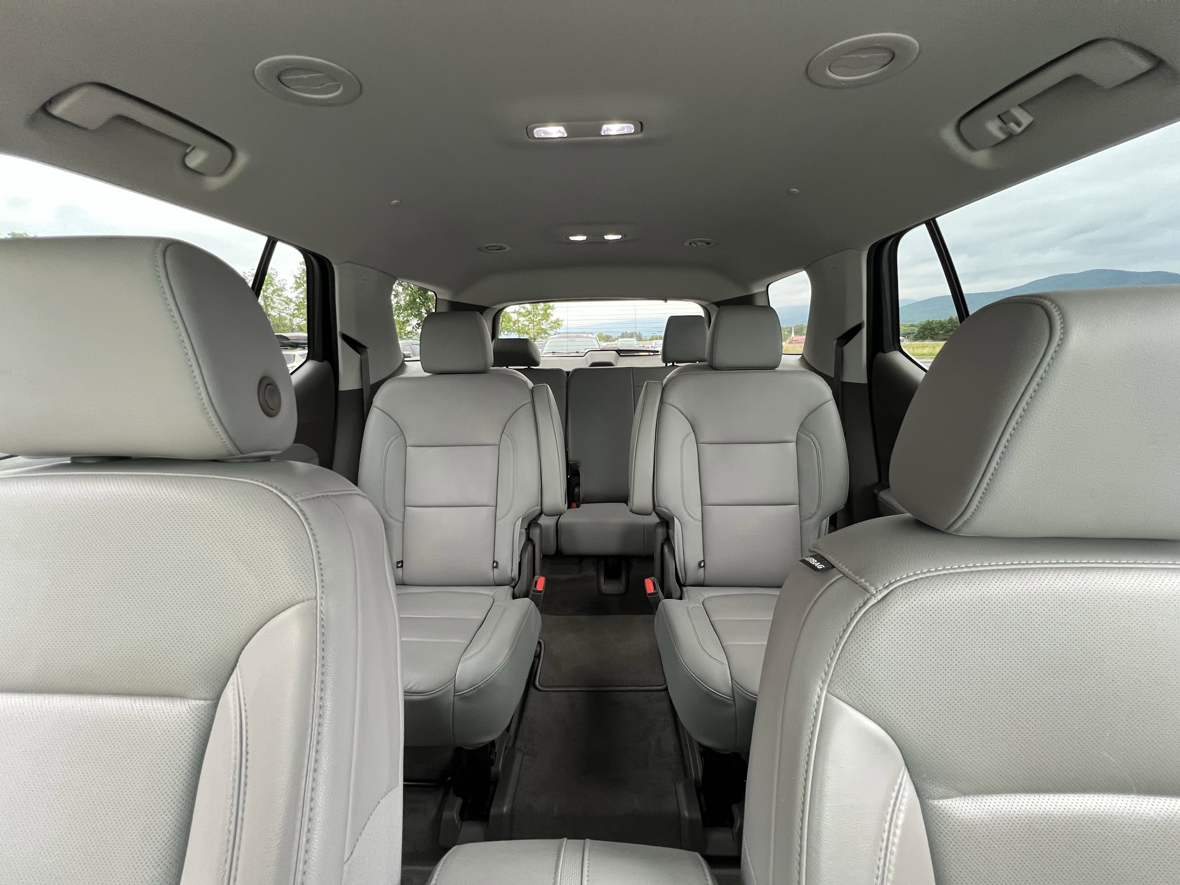 Used 2019 Chevrolet Traverse Premier AWD/4WD image 14