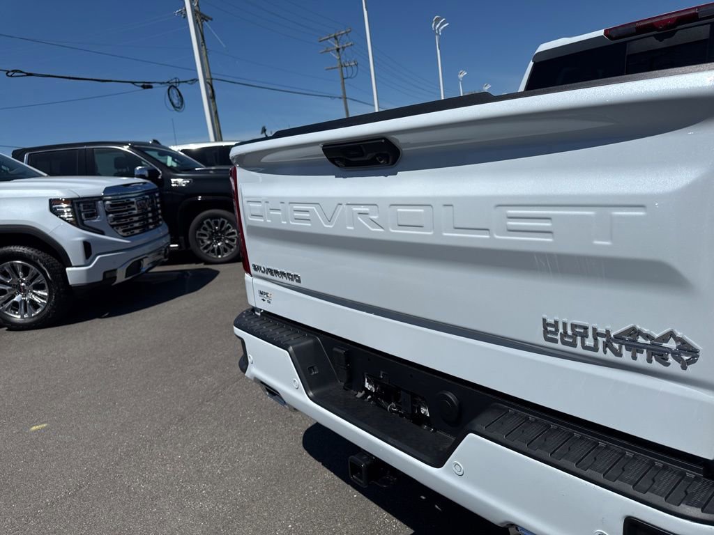 New 2026 Chevrolet Silverado 1500 High Country AWD/4WD image 34