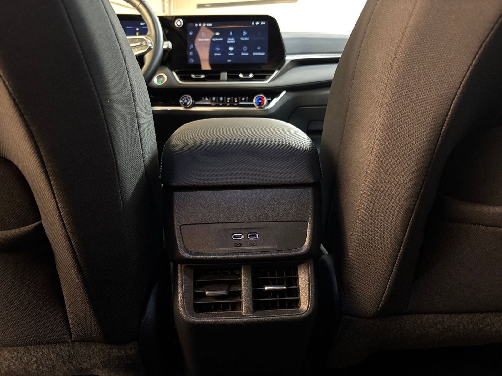 Used 2025 Chevrolet Equinox LT FWD image 22