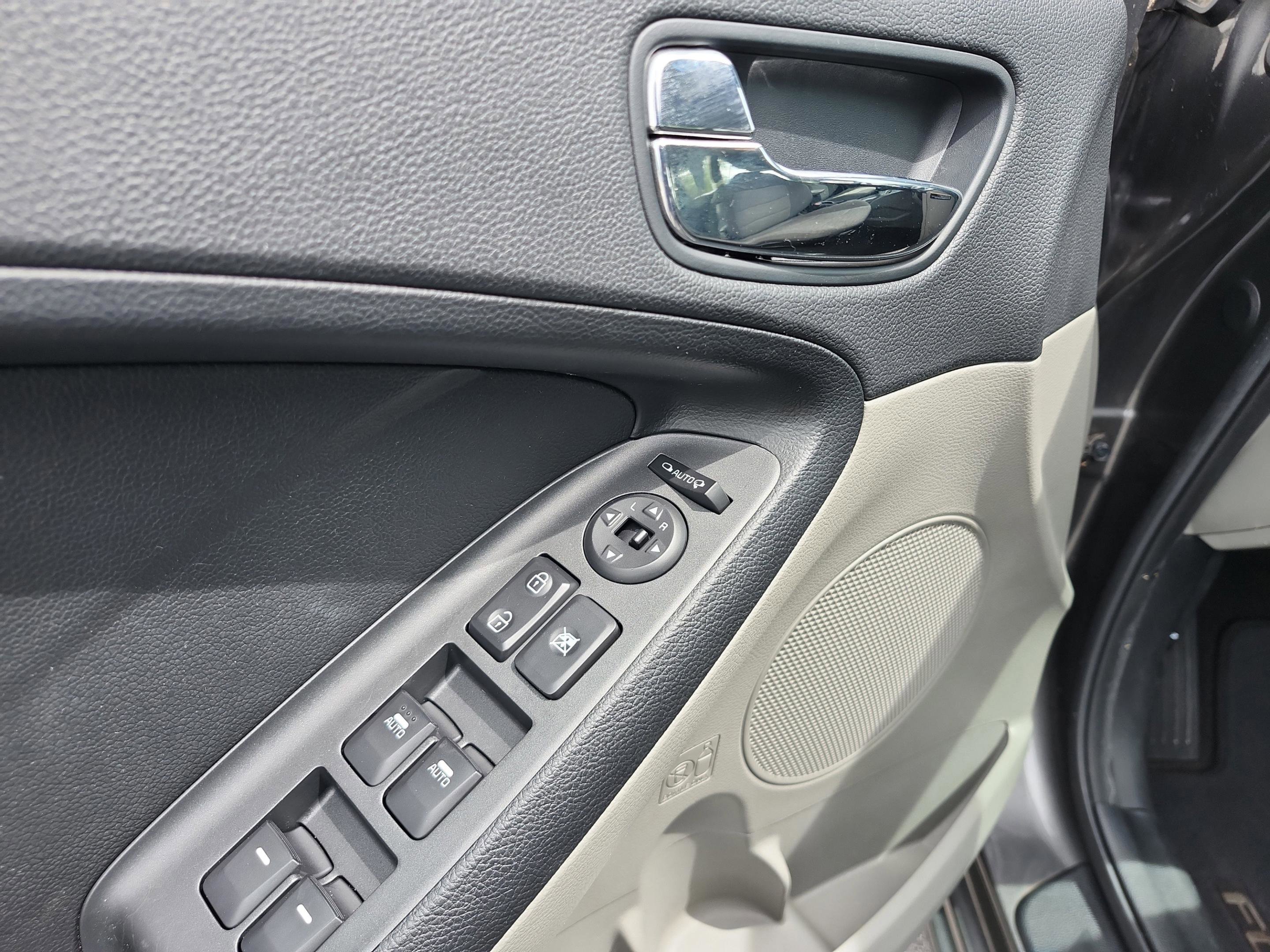 Used 2014 Kia Forte EX FWD image 14