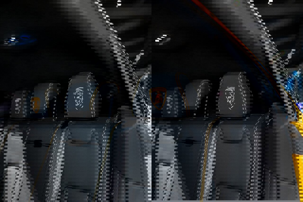 Used 2022 Lamborghini Urus image 14