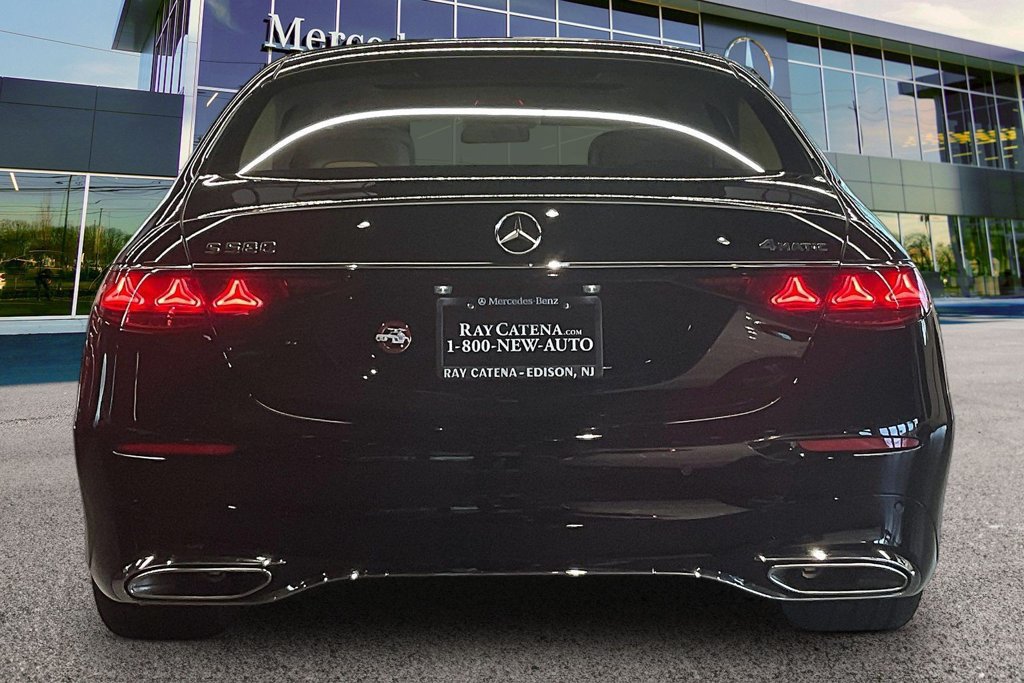 New 2027 Mercedes-Benz S 580 4MATIC Sedan image 3