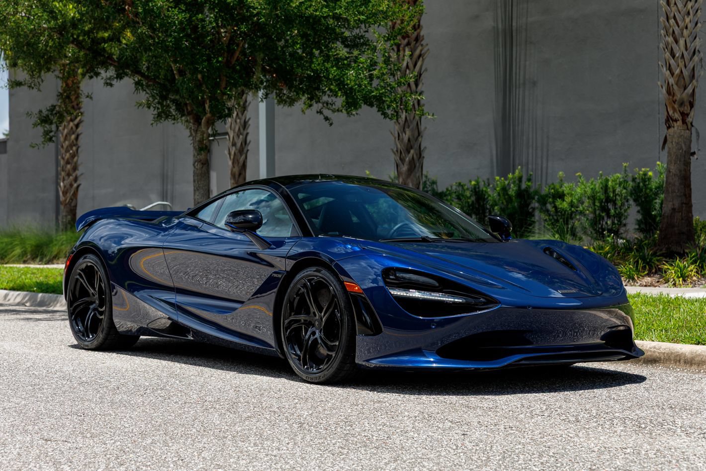 Used 2025 McLaren 750S RWD image 7