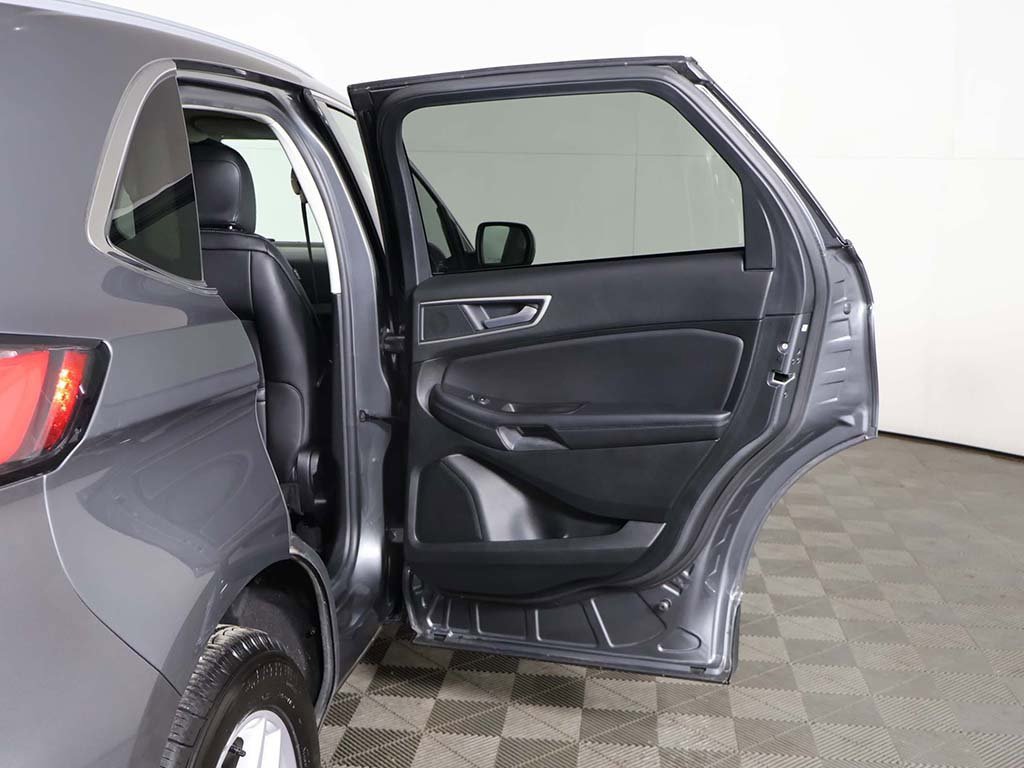 Used 2024 Ford Edge SEL w/ Convenience Package image 20