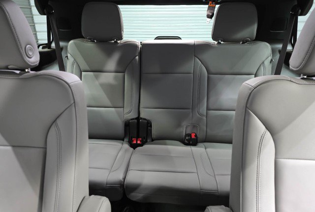 Used 2022 Chevrolet Tahoe LT w/ Luxury Package AWD/4WD image 19