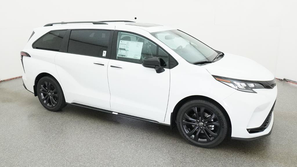 New 2026 Toyota Sienna XSE FWD image 15