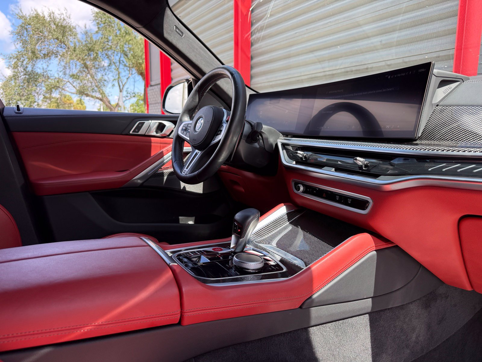 Used 2025 BMW X6 M Competition w/ Executive Package AWD/4WD image 39