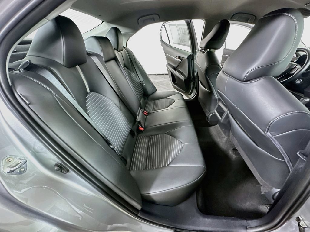 Used 2024 Toyota Camry SE FWD image 12