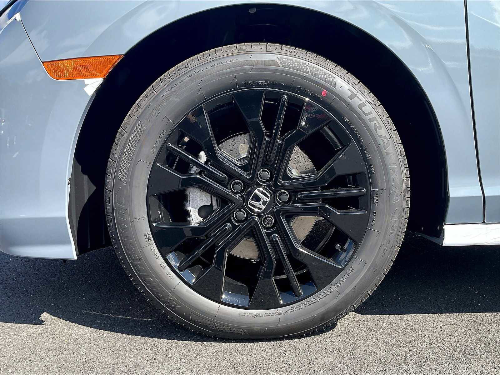 New 2026 Honda Odyssey Sport-L image 8