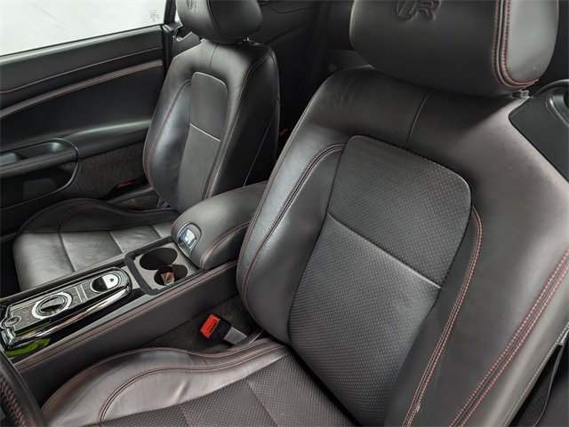 Used 2015 Jaguar XKR R image 18