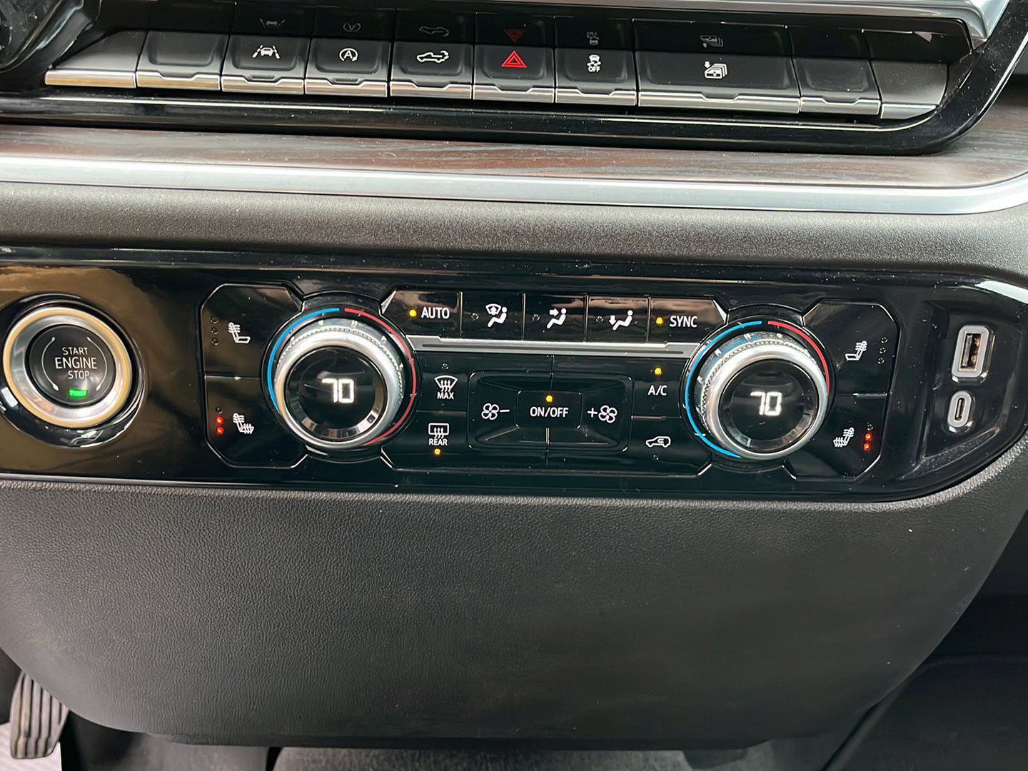 Used 2024 GMC Sierra 1500 SLT image 21