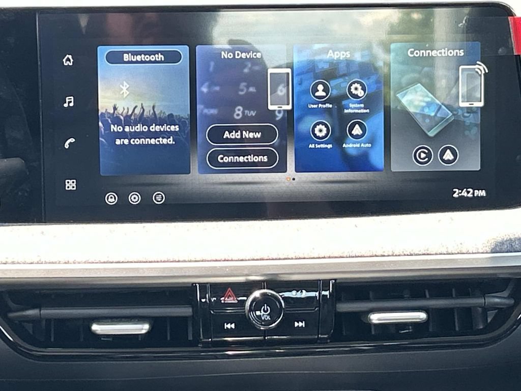 New 2026 Nissan Kicks S FWD image 21