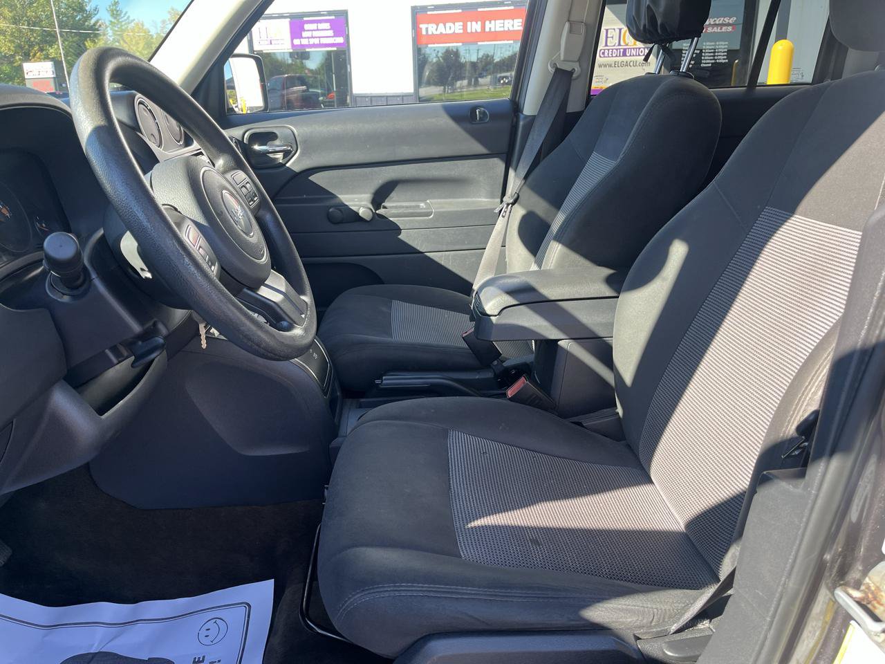 Used 2016 Jeep Patriot Sport FWD image 12