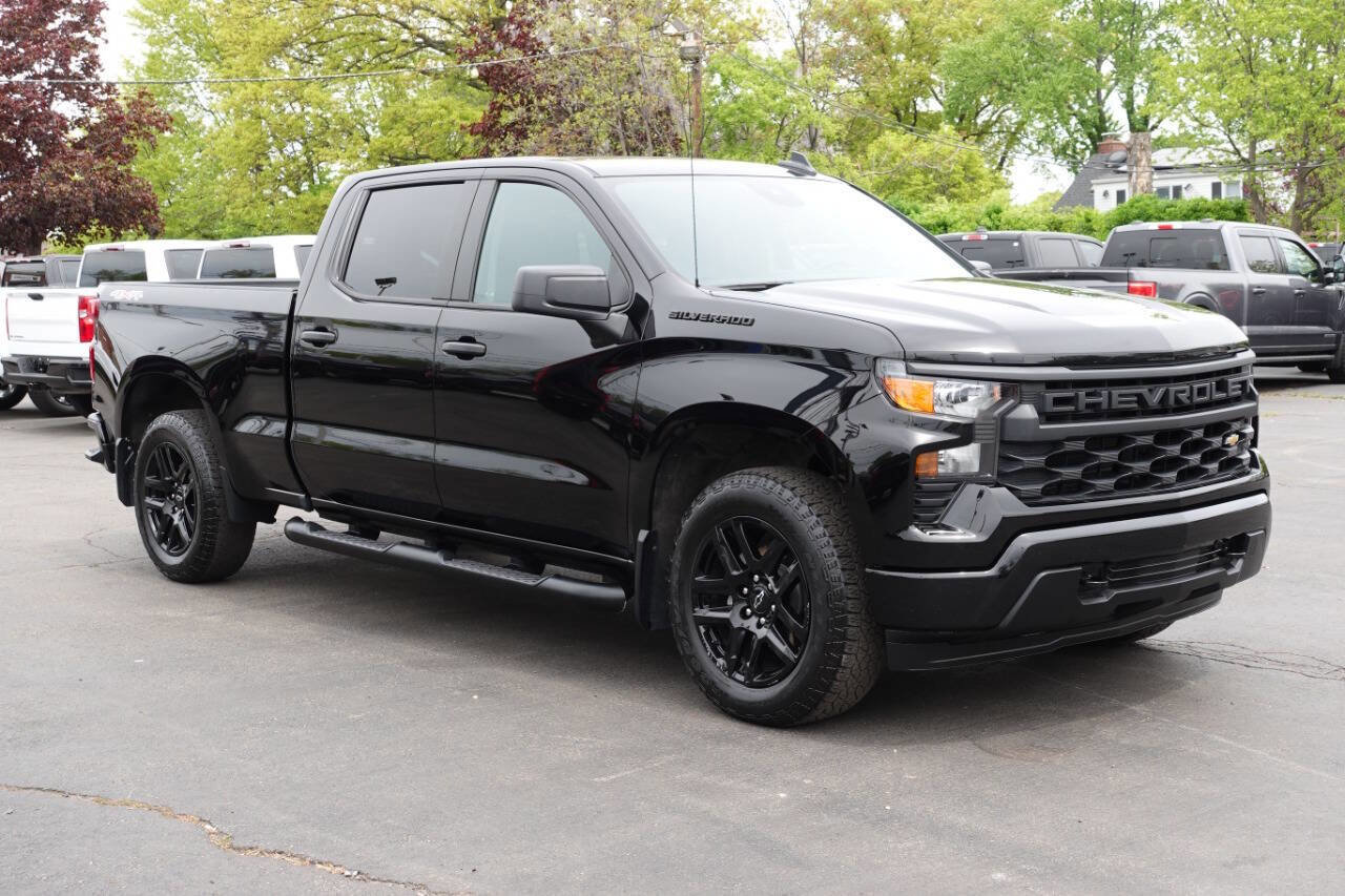 Used 2024 Chevrolet Silverado 1500 Custom AWD/4WD image 5
