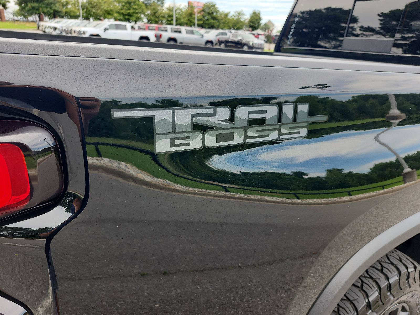 Used 2025 Chevrolet Silverado 2500 LTZ w/ Trail Boss Package AWD/4WD image 6
