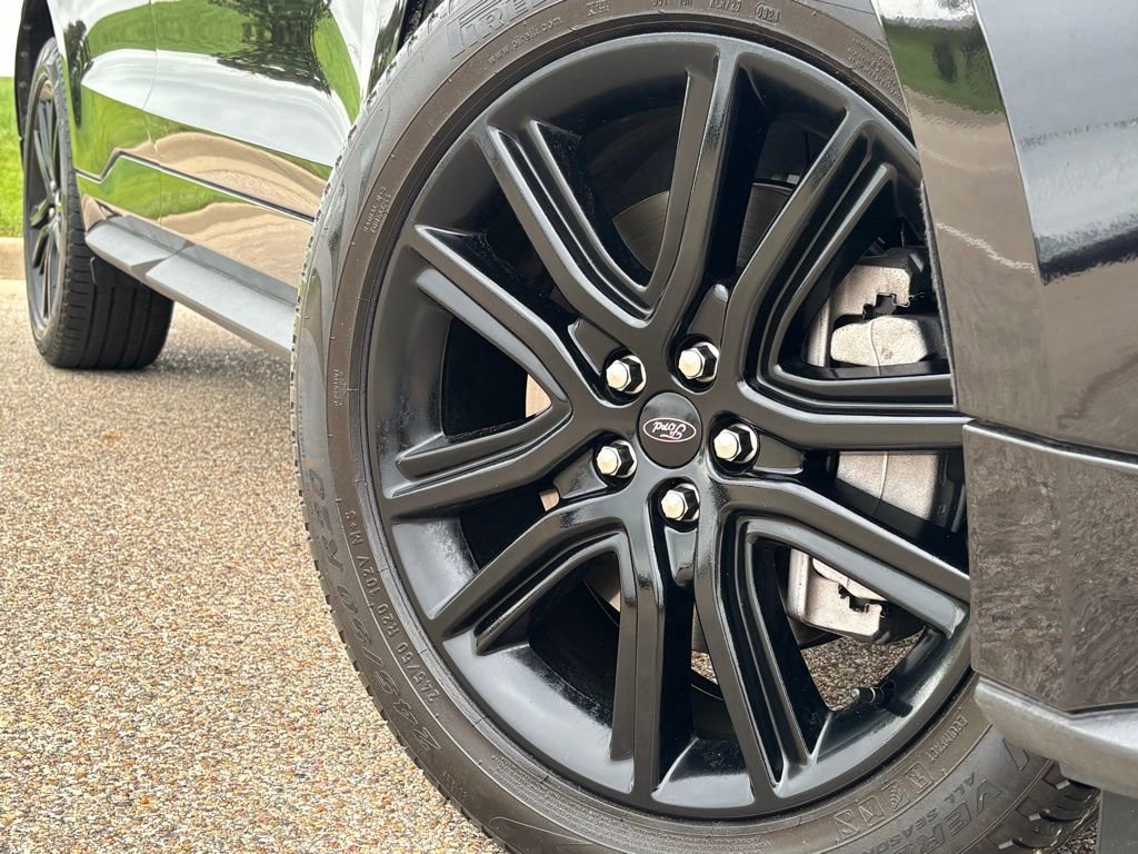 Used 2024 Ford Edge ST-Line AWD/4WD image 2