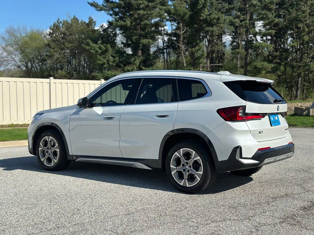 Certified 2024 BMW X1 xDrive28i w/ Premium Package AWD/4WD image 5