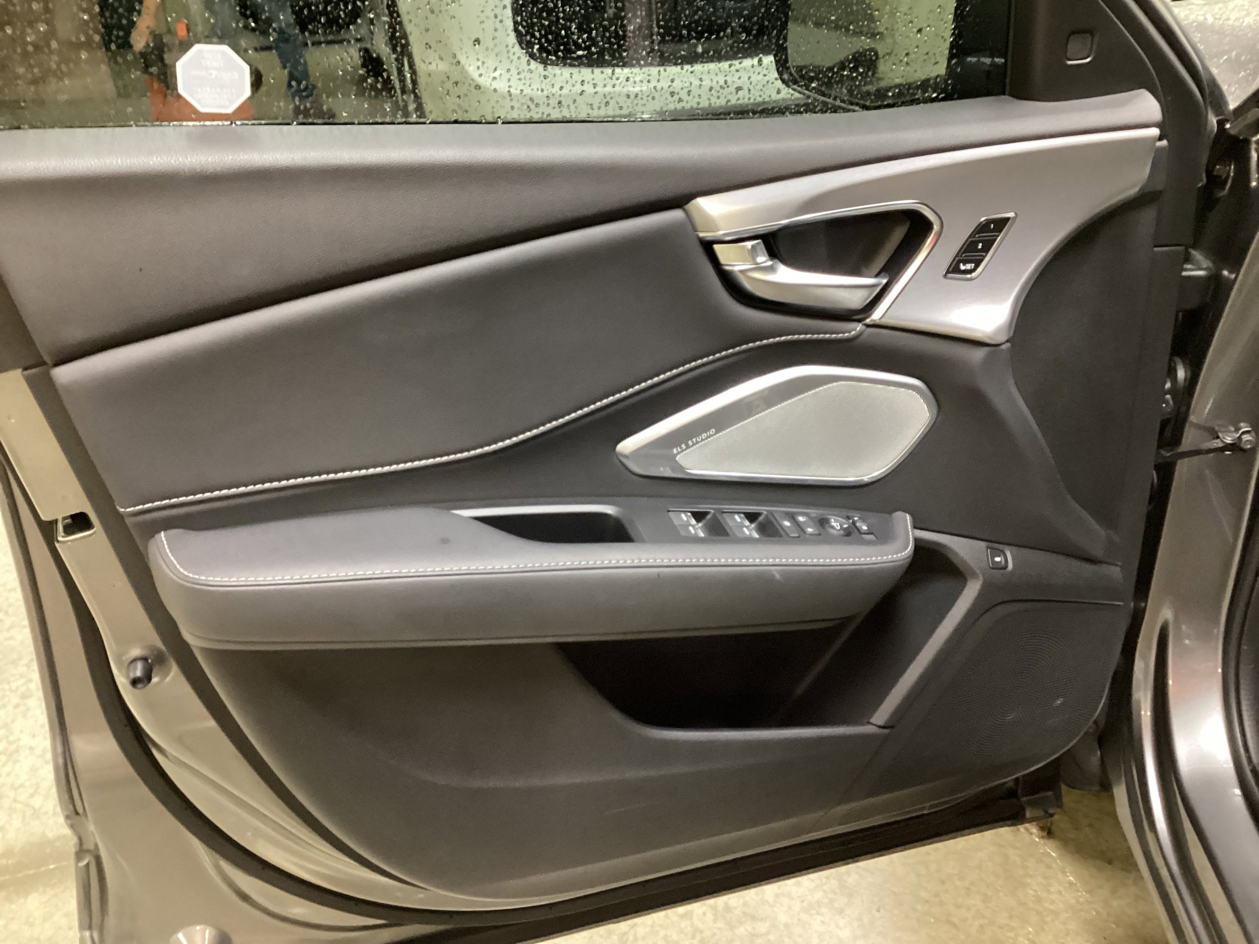 Used 2024 Acura RDX SH-AWD w/ Technology Package image 12