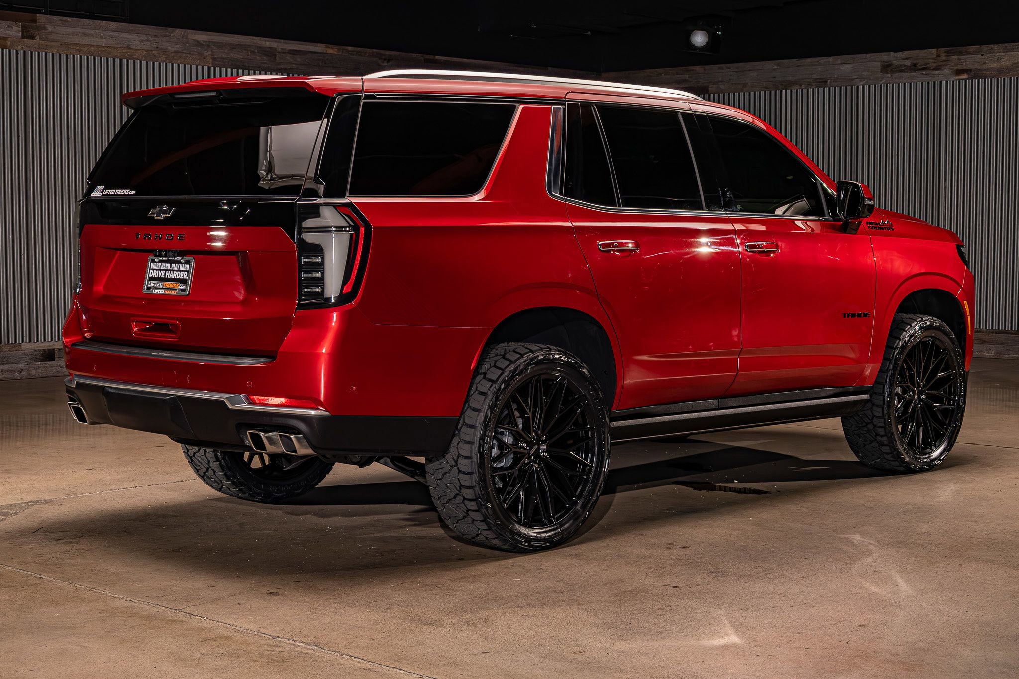 Used 2025 Chevrolet Tahoe High Country AWD/4WD image 10
