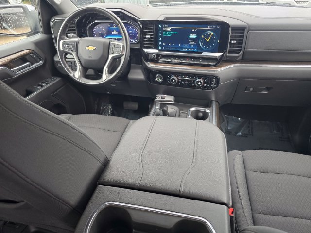 Used 2023 Chevrolet Silverado 1500 LT AWD/4WD image 38