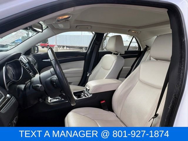 Used 2016 Chrysler 300 C w/ Safetytec Plus Group AWD/4WD image 17