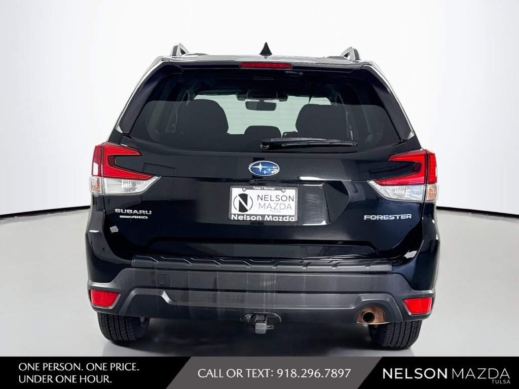 Used 2020 Subaru Forester Premium AWD/4WD image 6