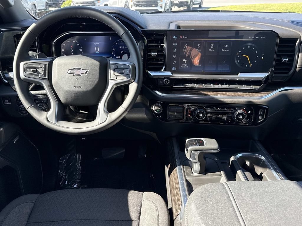 Used 2025 Chevrolet Silverado 1500 RST AWD/4WD image 3