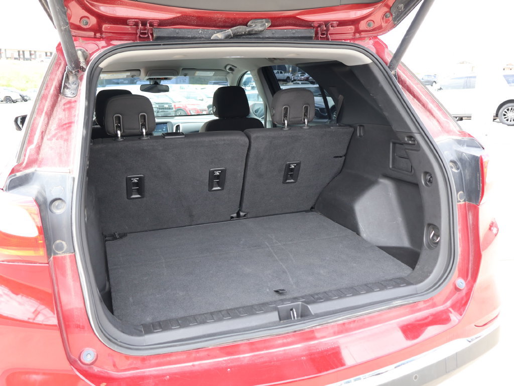 Used 2018 Chevrolet Equinox LT FWD image 14