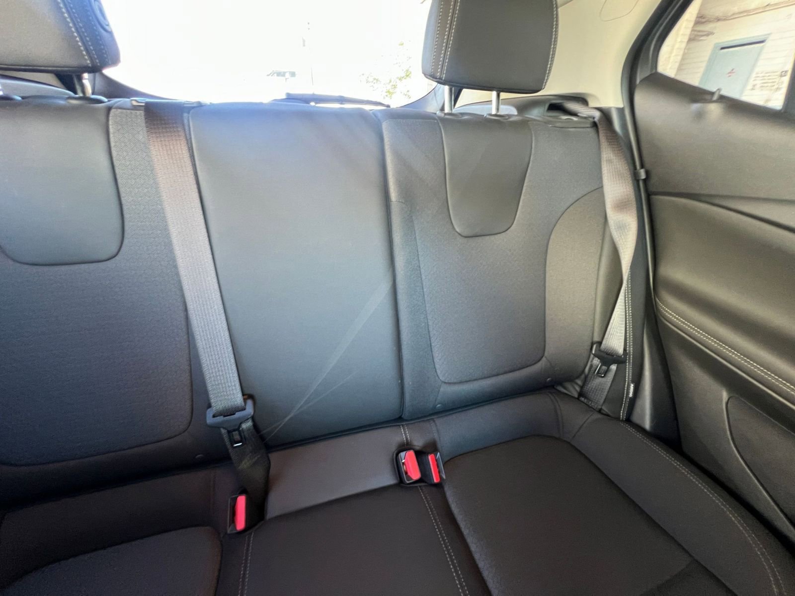 Used 2025 Buick Encore GX Preferred image 37