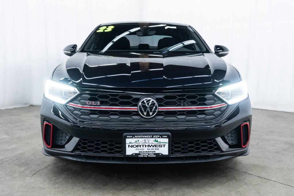 Used 2023 Volkswagen Jetta GLI Autobahn image 2