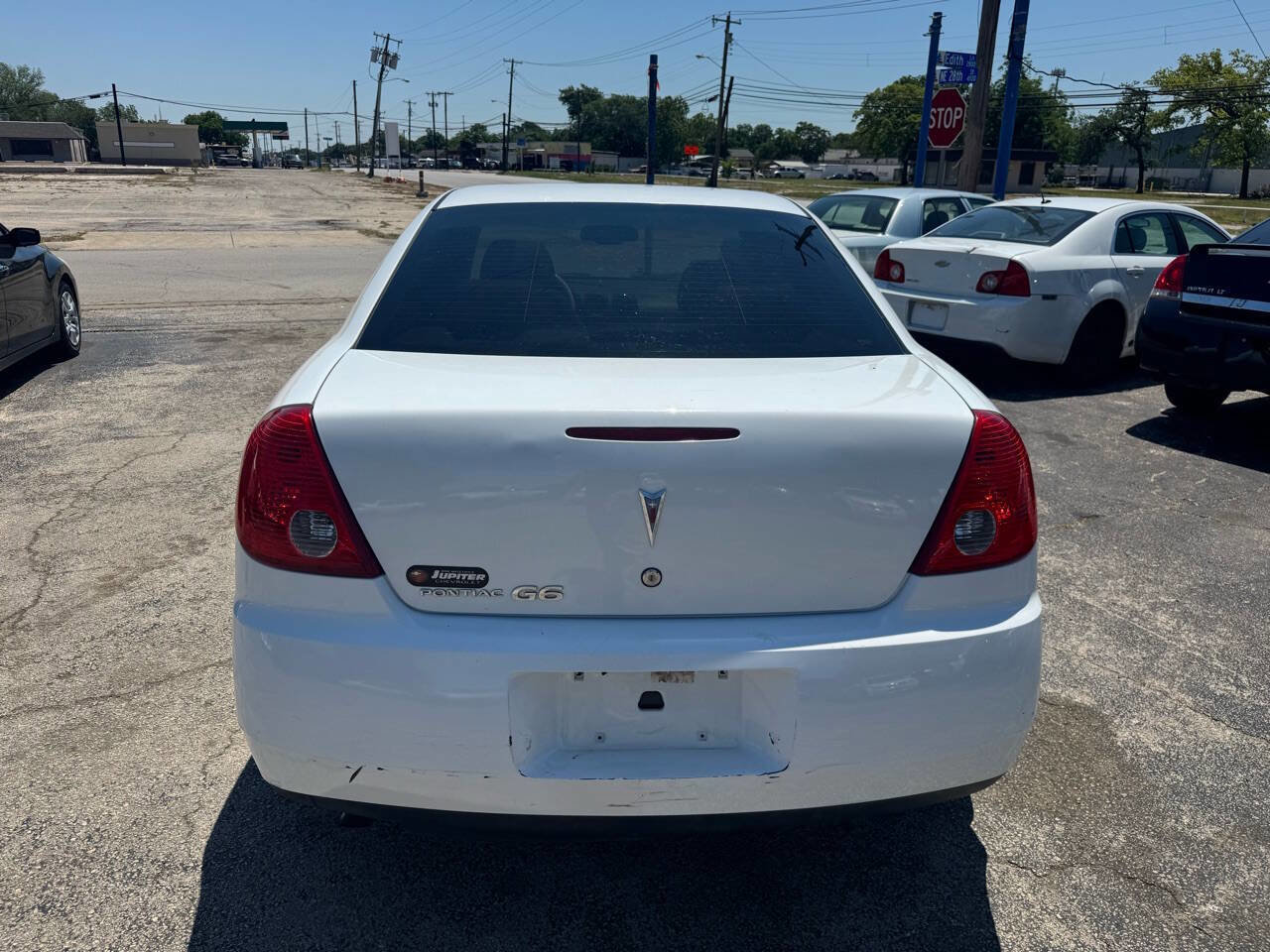Used 2009 Pontiac G6 Sedan w/ Sun And Sound Package FWD image 6